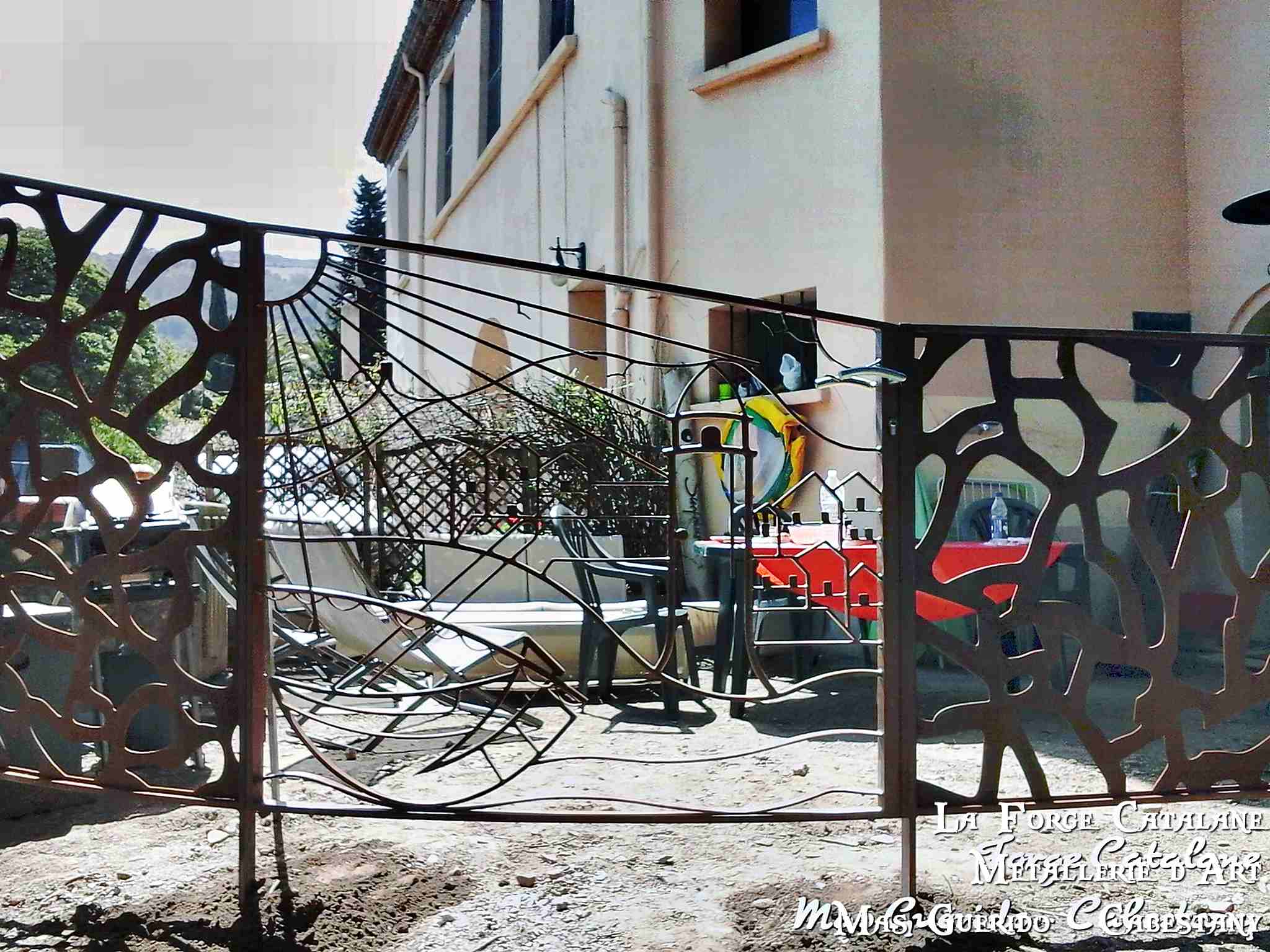 cloture collioure decoupe laser forge catalane.jpg